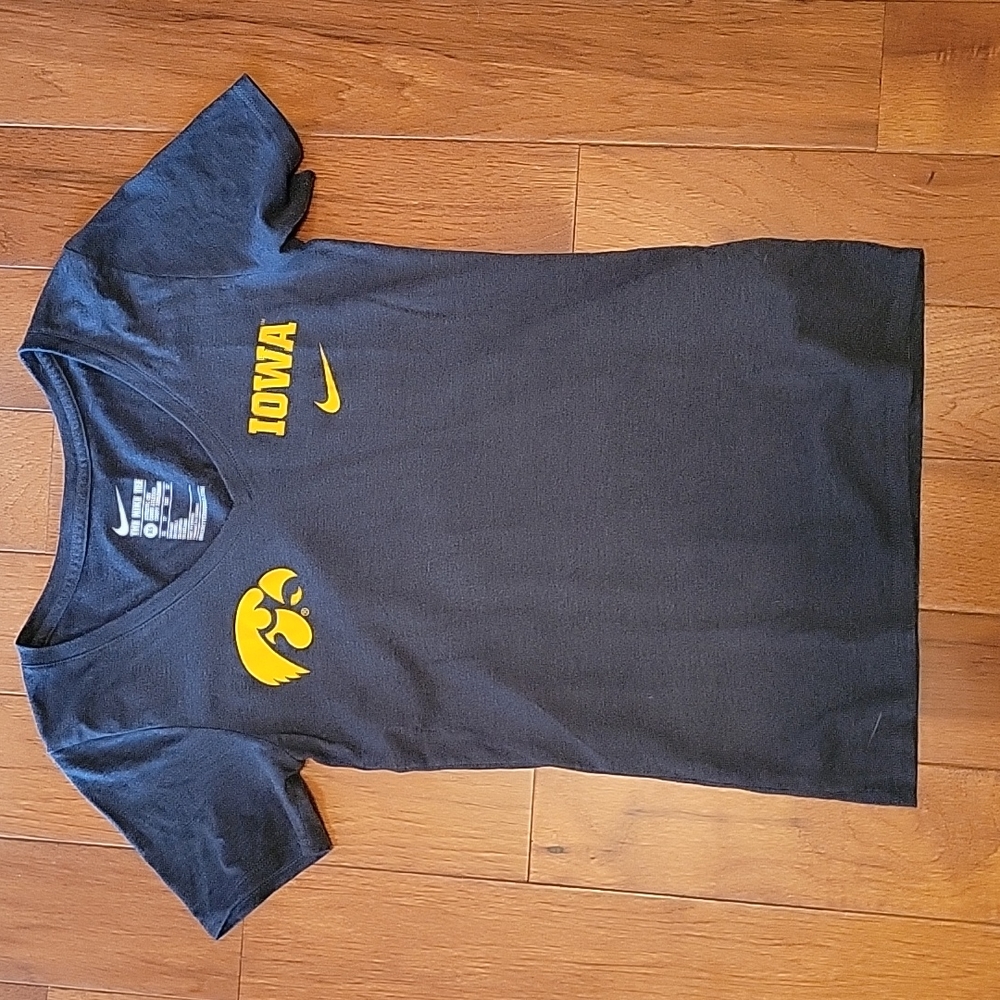 Iowa Hawkeyes v-neck tshirt